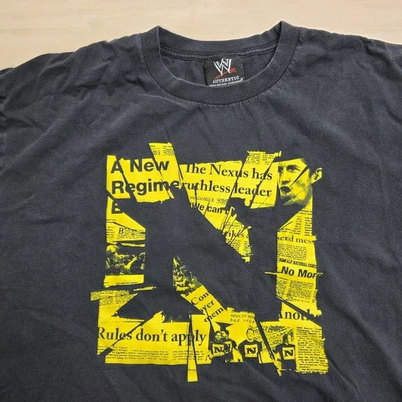 Vintage WWE The Nexus T-Shirt Size 2XL Short Sleeve "We Are One" Tee - Picture 5 of 8